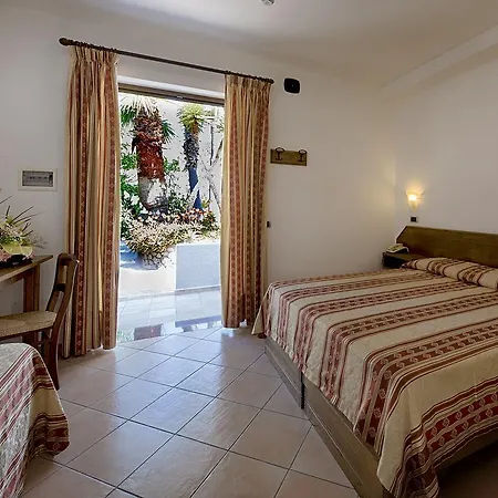 Miralisa 3* Forio (Isola d'Ischia)